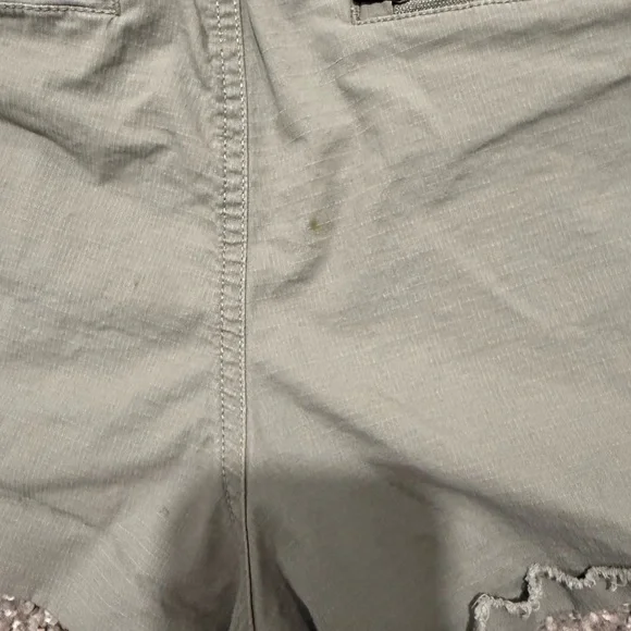 Vuori Women’s Ripstop Drawstring Shorts Sage Green Size Small - Picture 4 of 4